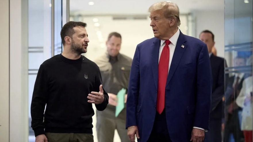 Ukraine hối thúc ông Trump “bóp nghẹt” nền kinh tế Nga